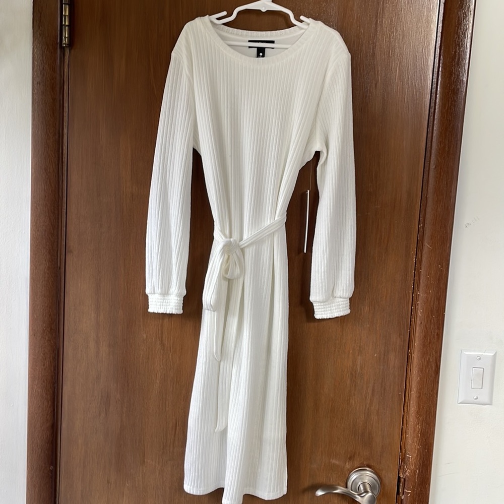 Aqua Bloomingdale’s off white ribbed knit dress. Girls 14 NWT